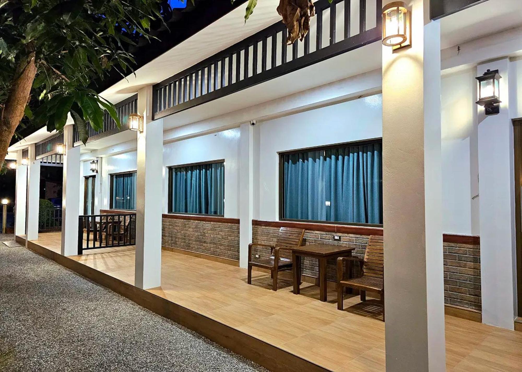Sanaepatan Home Resort - เสน่ห์ป่าตาล โฮม รีสอร์ต Ban Buak Khang Екстериор снимка