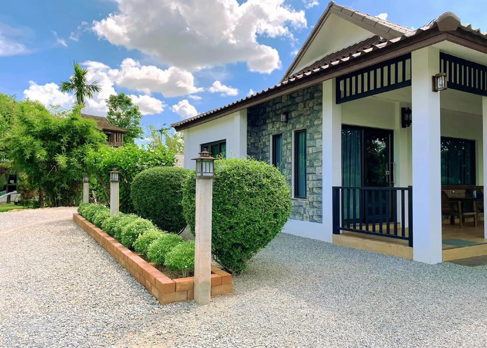 Sanaepatan Home Resort - เสน่ห์ป่าตาล โฮม รีสอร์ต Ban Buak Khang Екстериор снимка