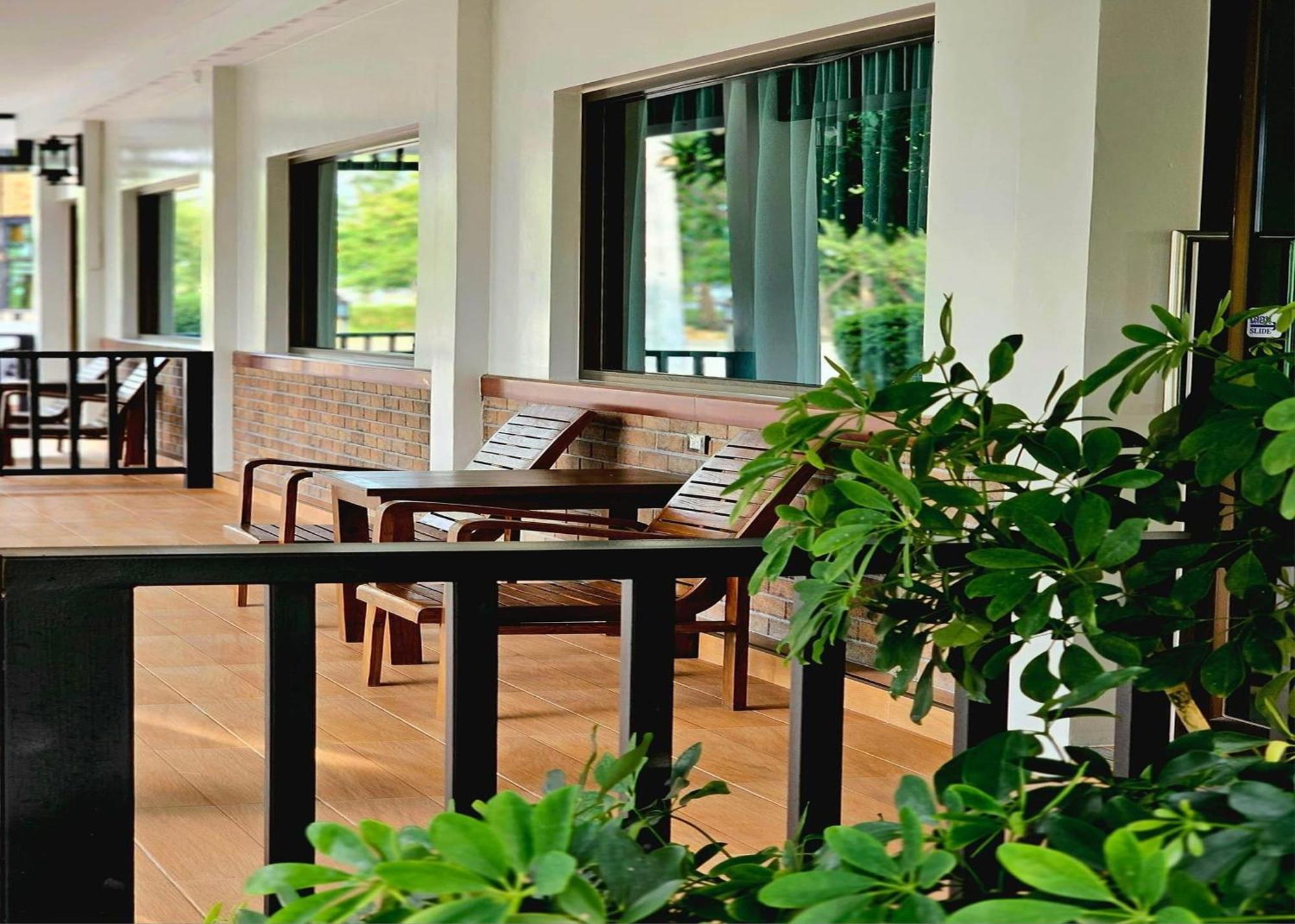 Sanaepatan Home Resort - เสน่ห์ป่าตาล โฮม รีสอร์ต Ban Buak Khang Екстериор снимка