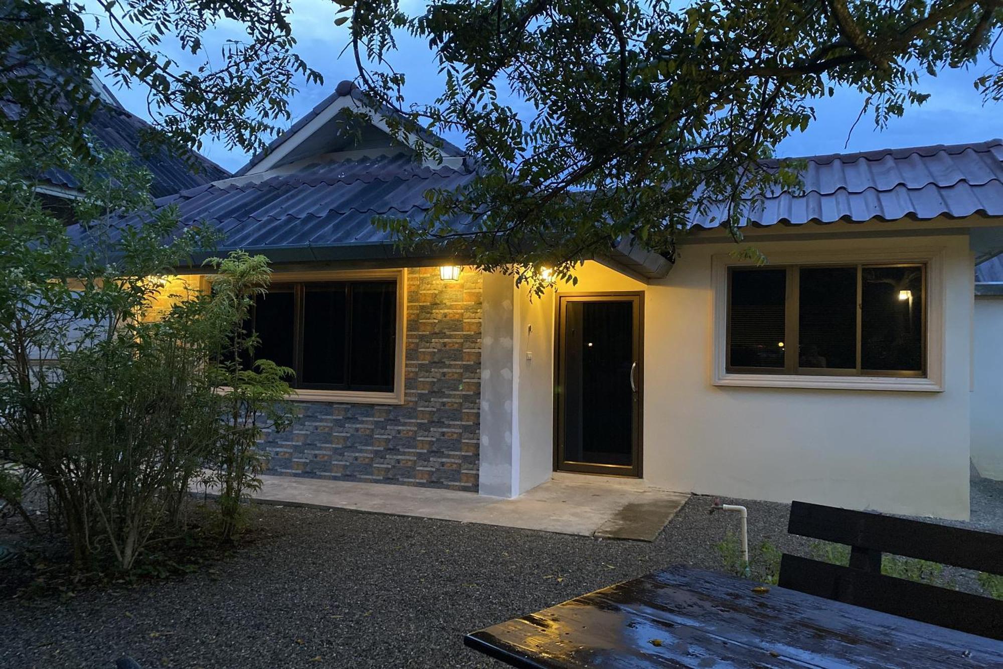 Sanaepatan Home Resort - เสน่ห์ป่าตาล โฮม รีสอร์ต Ban Buak Khang Екстериор снимка